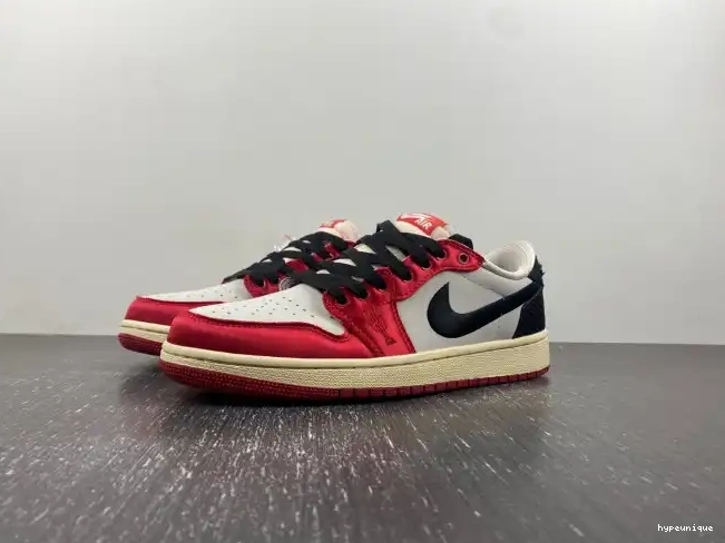 HYPE Room Low x 1 FN0432-017 Trophy Air Jordan OG Home 0622
